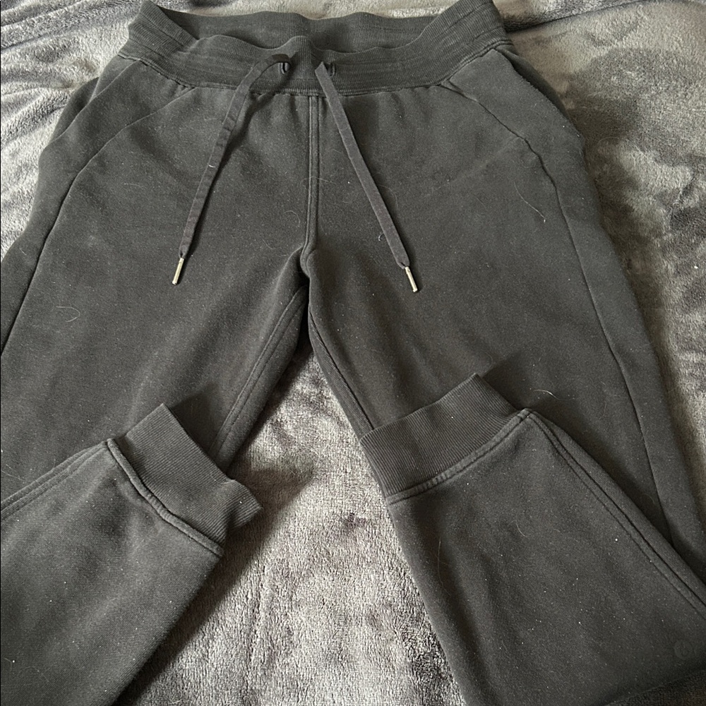 lululemon athletica Black joggers/sweatpants